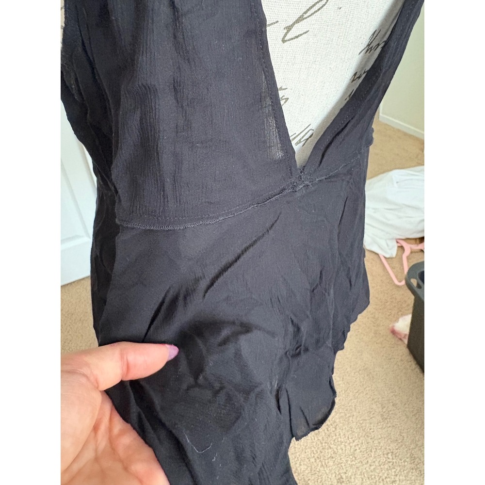 Free People Intimately Gauze Deep V-Neck Tiered Ruffle Tank Top Black Medium - Picture 4 of 5